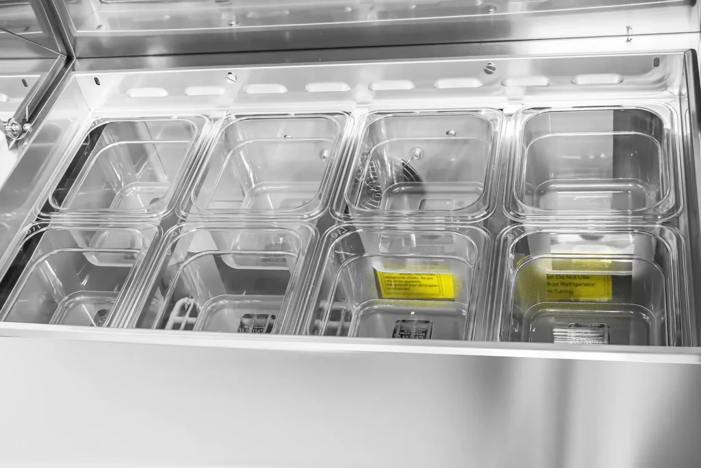 Genkraft Sandwich & Salad Prep Table – view 4
